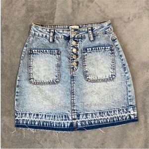 SO mini jean skirt Size7
